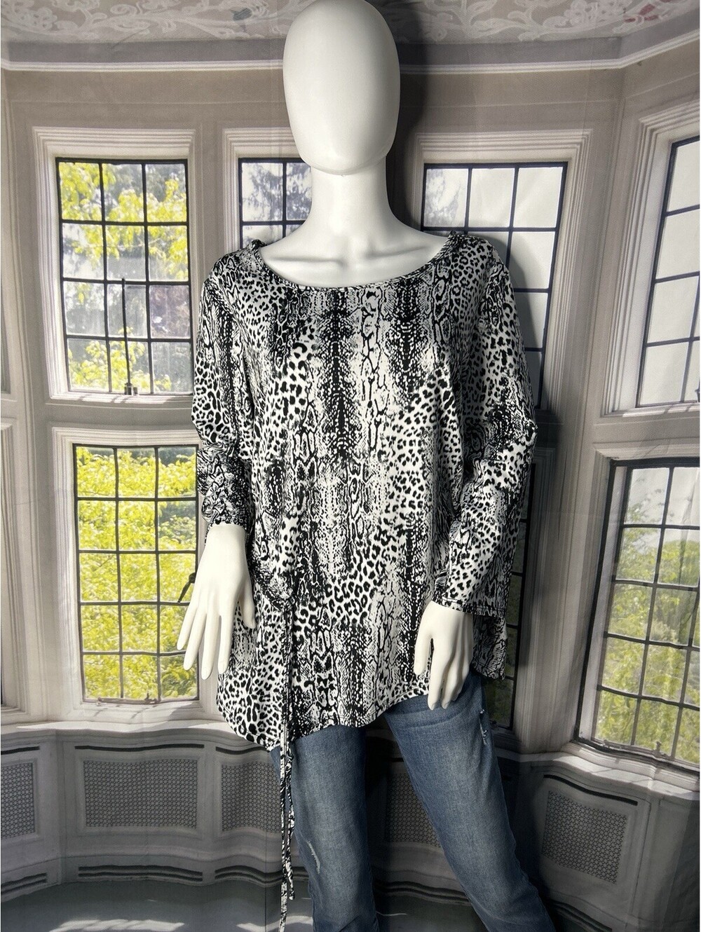 Women’s Animal Print Tunic Top PL Black White Leopard Snake Print 3/4